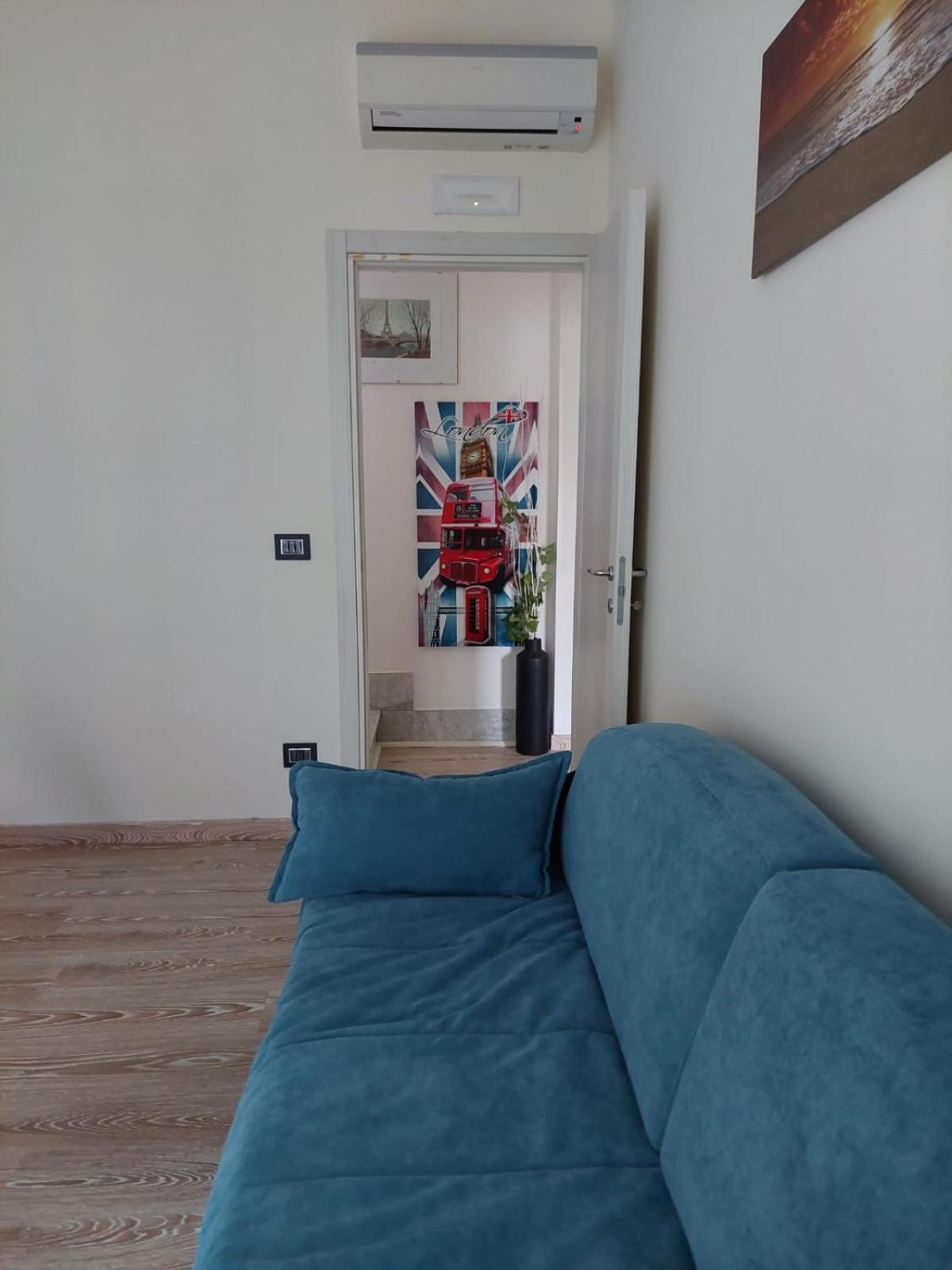 Blue's House Atrani